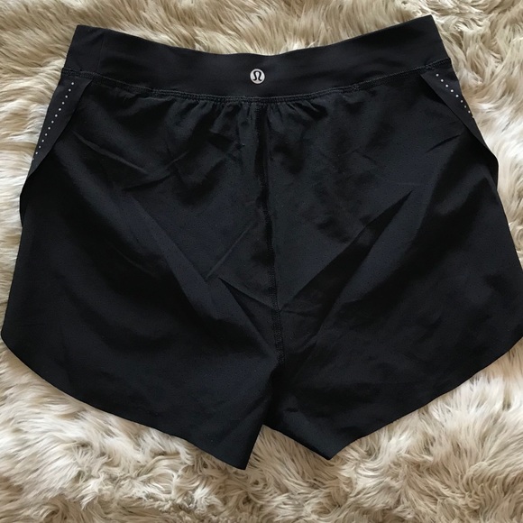 Lululemon Find Your Pace black reflective shorts 4 - Picture 3 of 9